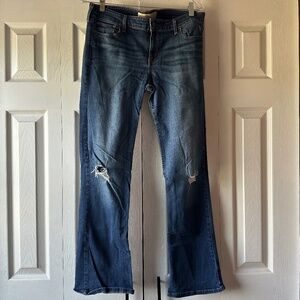 Hollister Low Rise Bootcut Jeans – Size 13 Short – Distressed